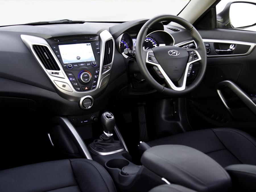  Hyundai Veloster 2012 года  (ZA) (фото 11 из 16)